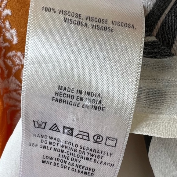 Anthropologie Floreat Sunglow embroidered paisley poncho top with art deco lines - Picture 9 of 12